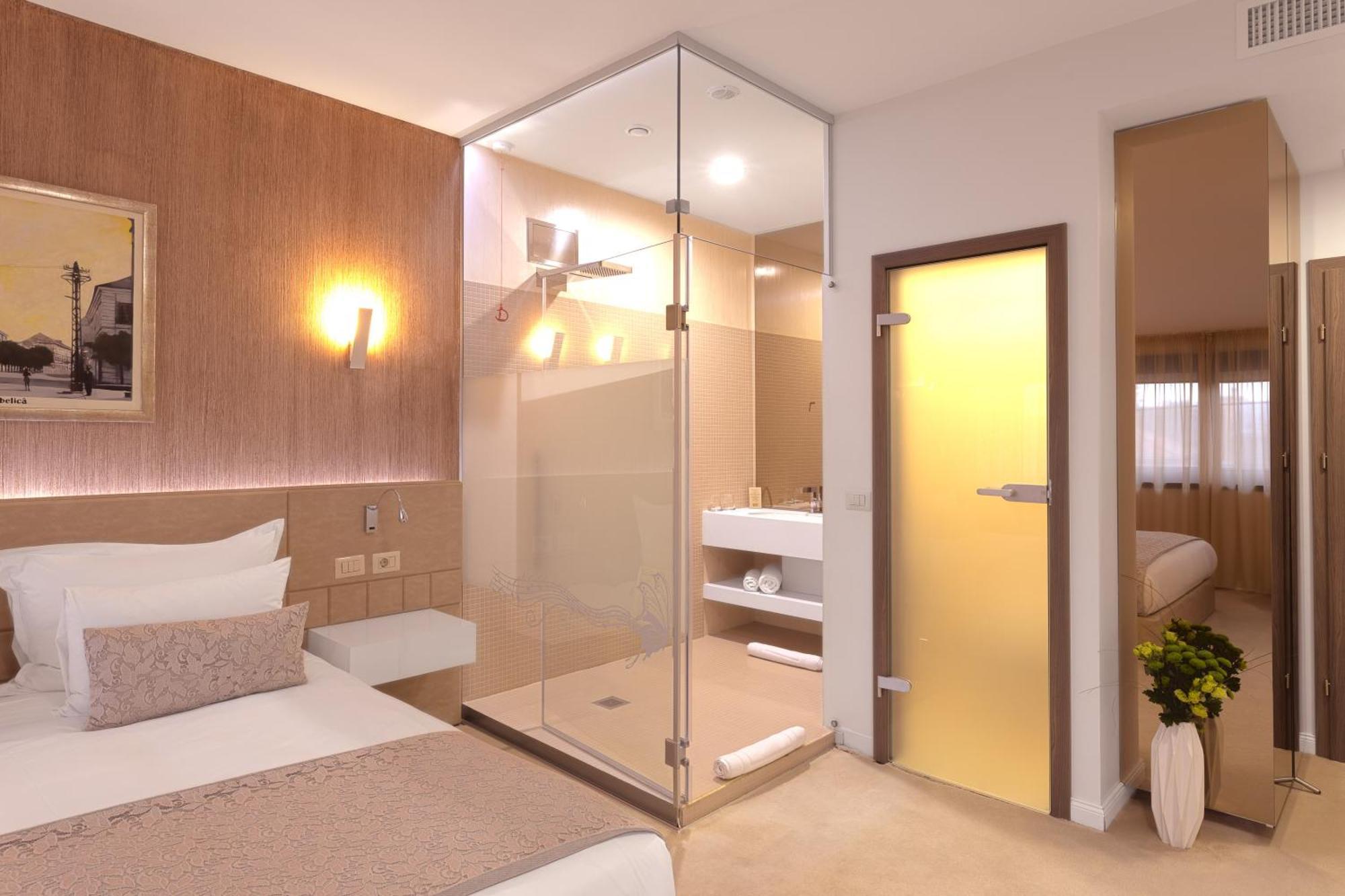 Hotel Vila Class Сату-Маре Экстерьер фото