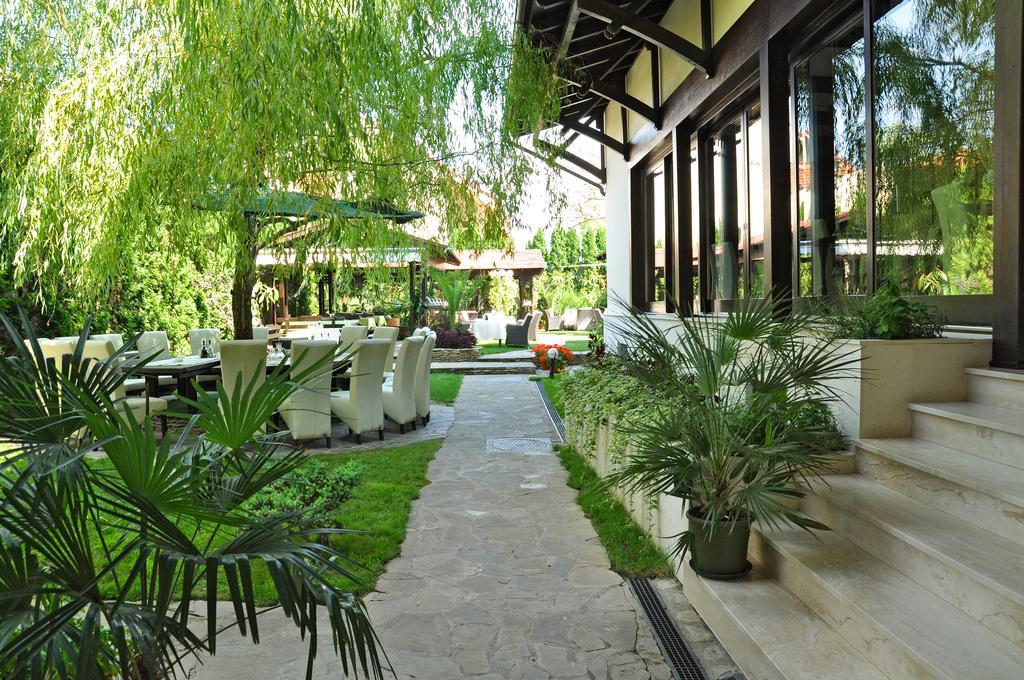 Hotel Vila Class Сату-Маре Экстерьер фото