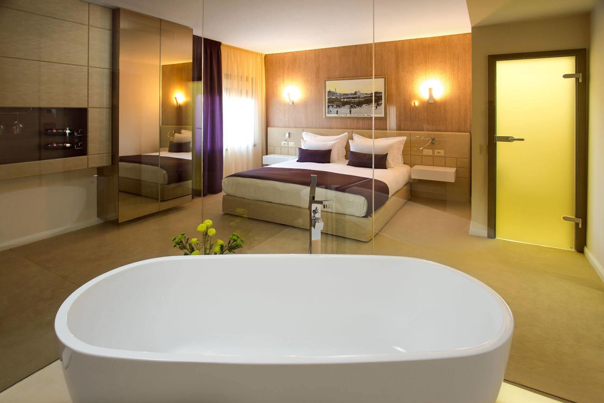Hotel Vila Class Сату-Маре Экстерьер фото